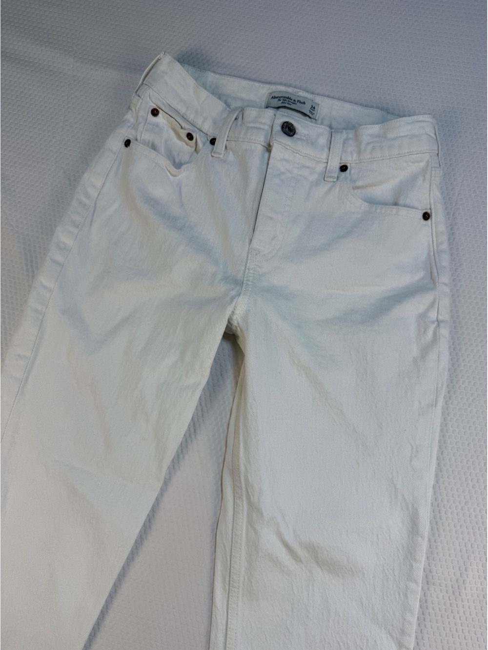 Abercrombie Fitch Womens 24 Short White 90s Straight Jeans Mid Rise Minimalist